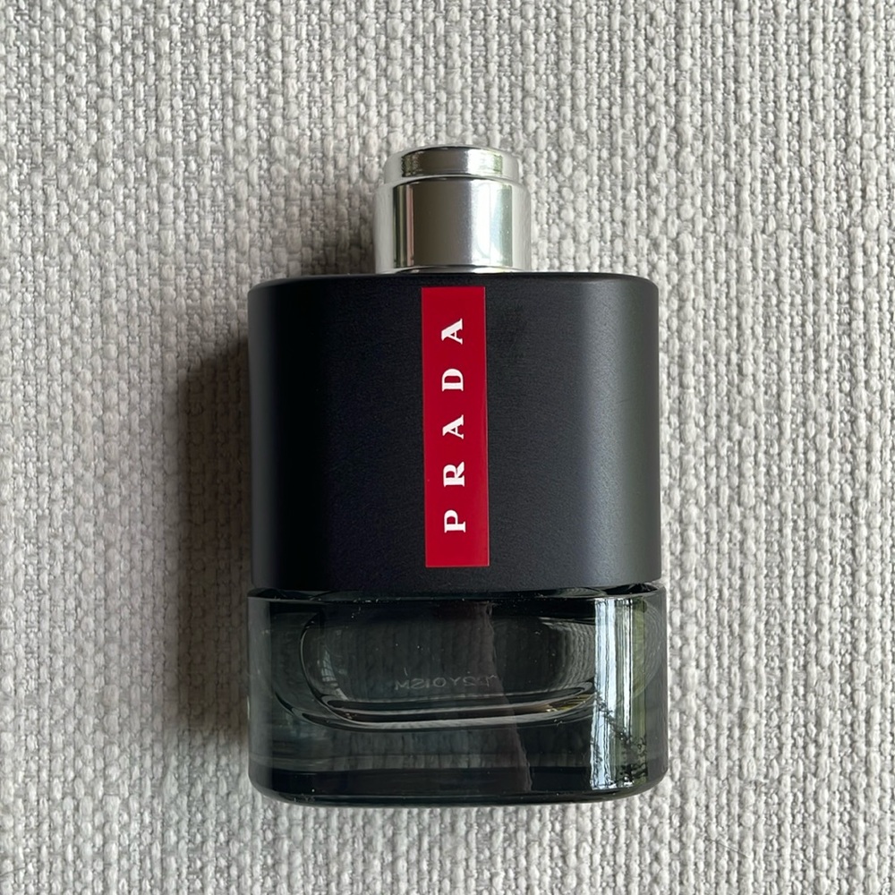 Prada Luna Rossa Carbon miniature dabber